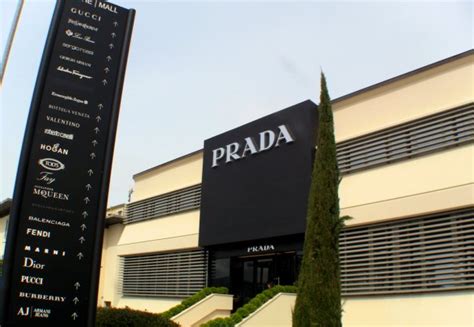 outlet prada levanella|Prada outlet florence.